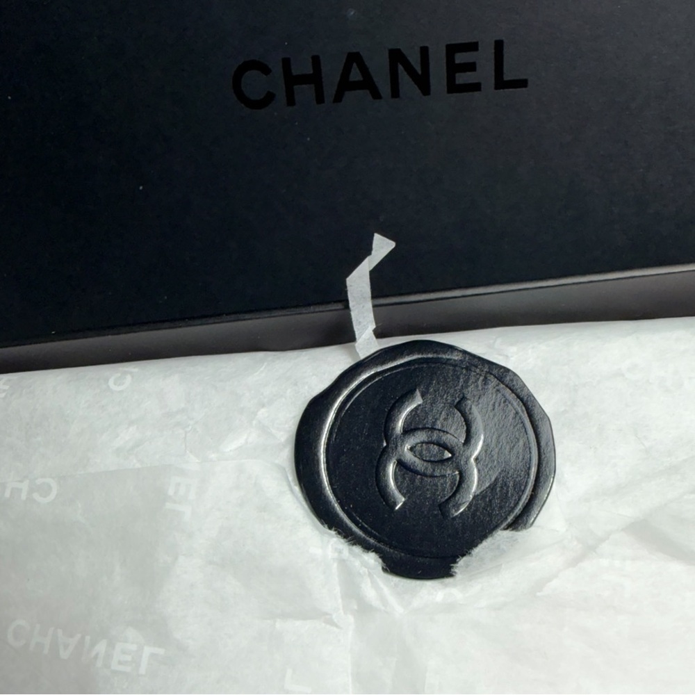 Chanel Authentic Gift Box & Envelope, Stamp Wrap w/ Logo Gold Ribbon & Packaging - Picture 4 of 10